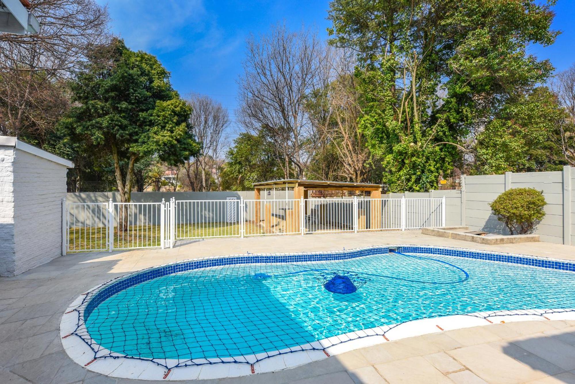 Hillcrest 11 * Johannesburg