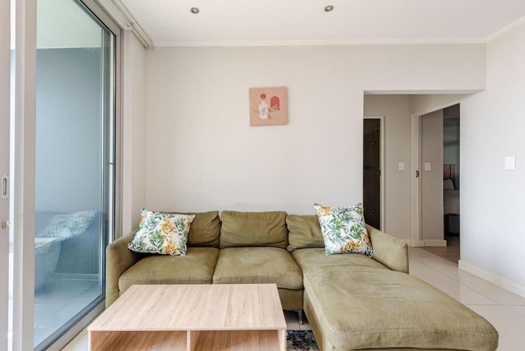 Apartment Kmg At The Apex