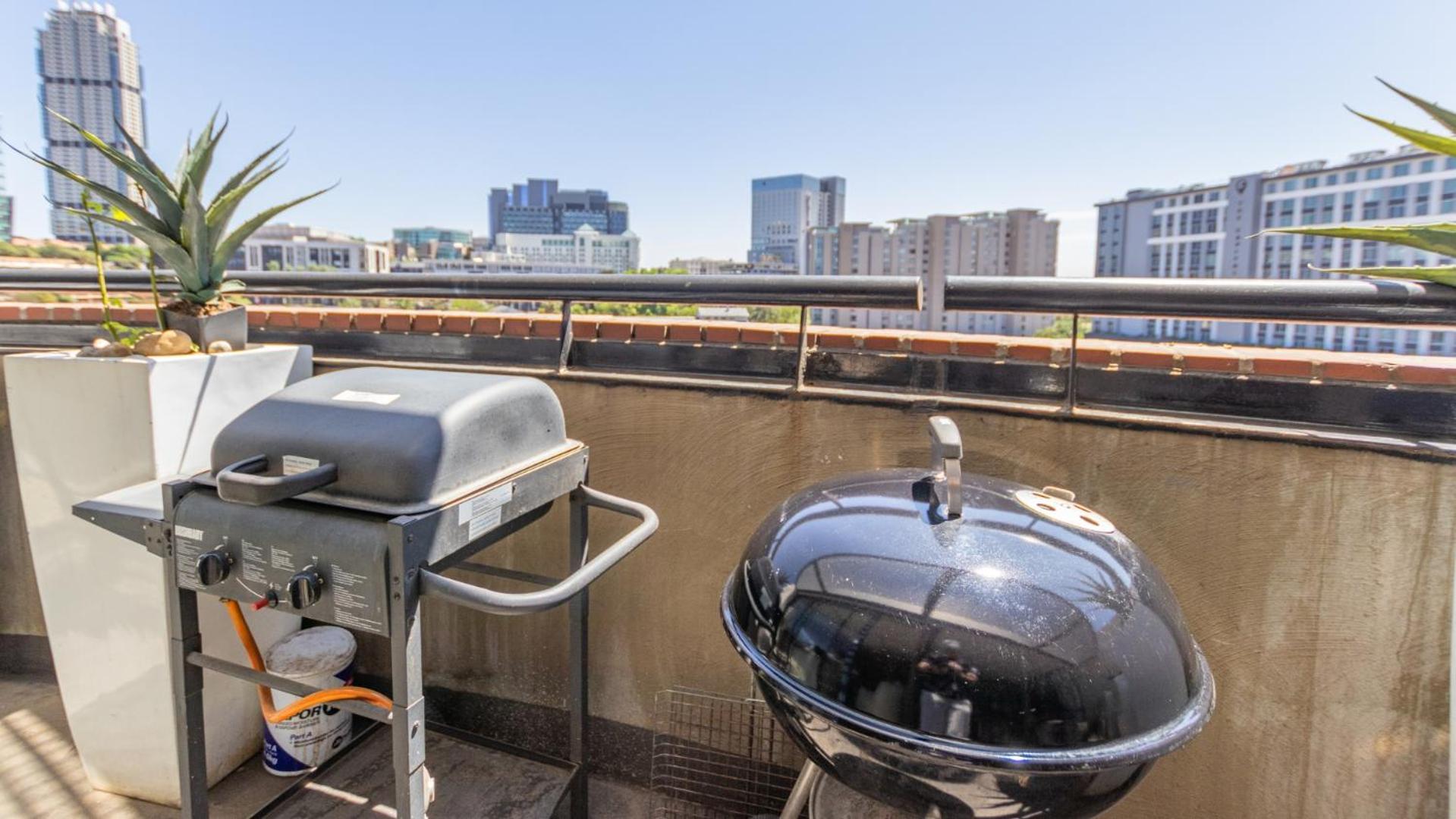 Căn hộ Luxury Penthouse In The Heart Of Sandton *