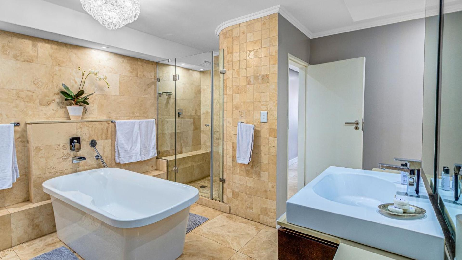 Luxury Penthouse In The Heart Of Sandton Johannesburg