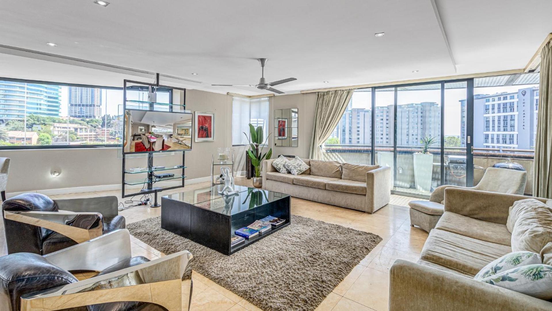 Căn hộ Luxury Penthouse In The Heart Of Sandton