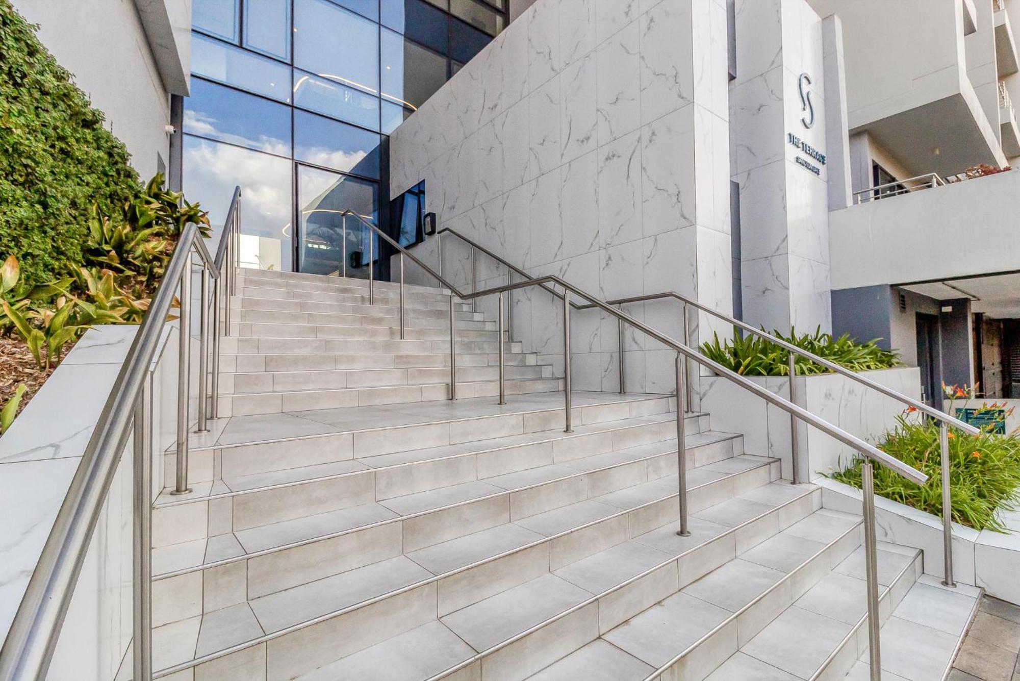 Sandton Gate Luxury *