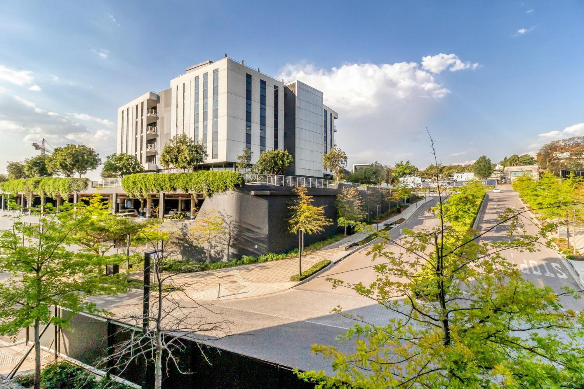 Sandton Gate Luxury Apartment *
