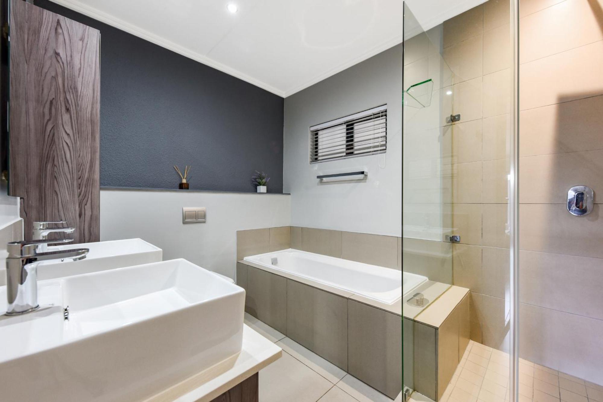The Odyssey Lifestyle Complex Morningside - 2 Br * Johannesburg