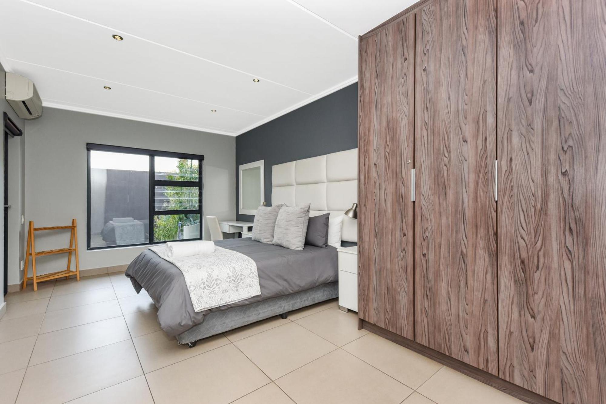 The Odyssey Lifestyle Complex Morningside - 2 Br Apartment *
