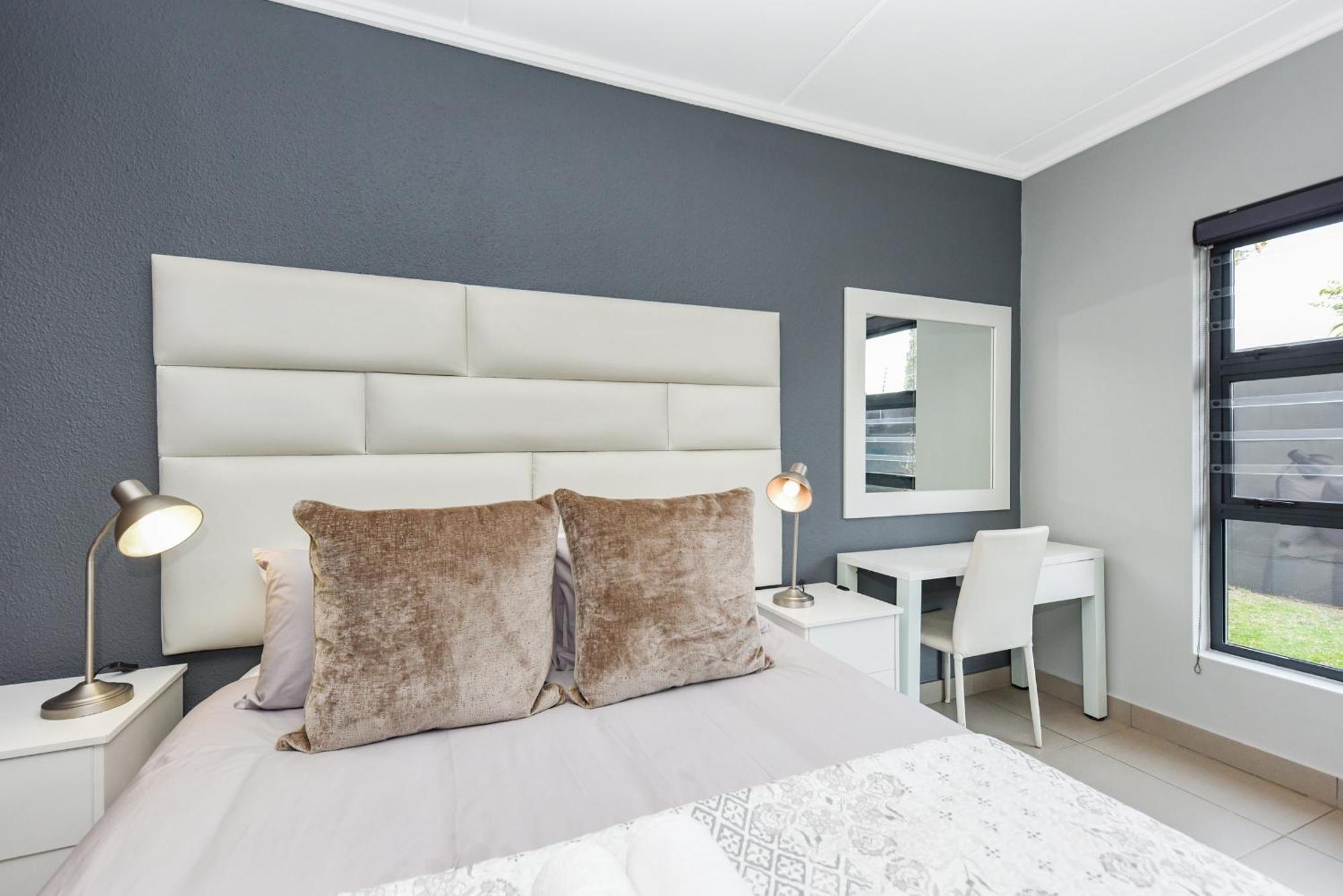The Odyssey Lifestyle Complex Morningside - 2 Br * Johannesburg