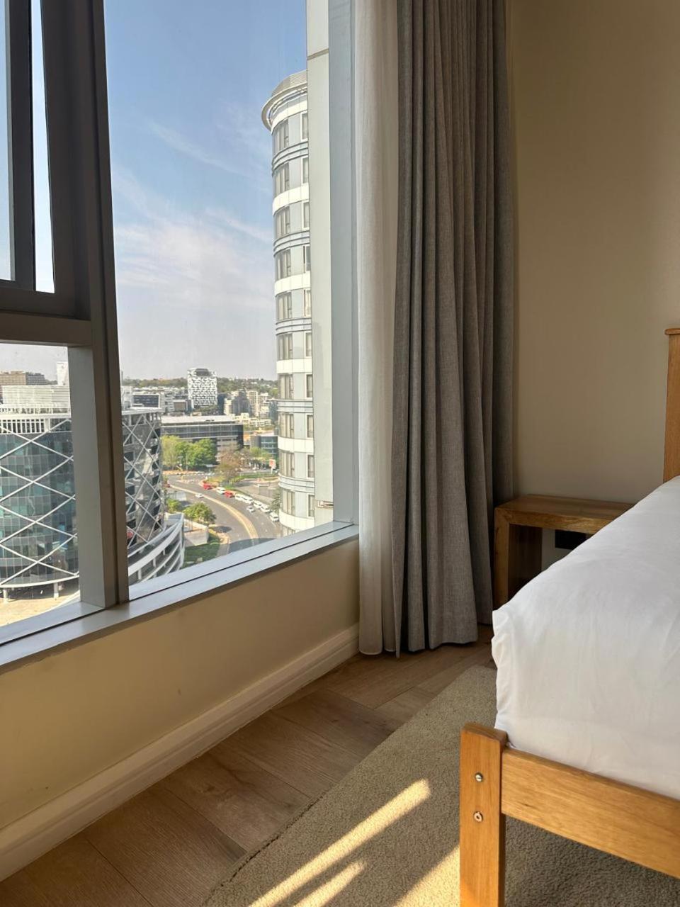Spacious 2br Near Sandton -no Loadshedding *