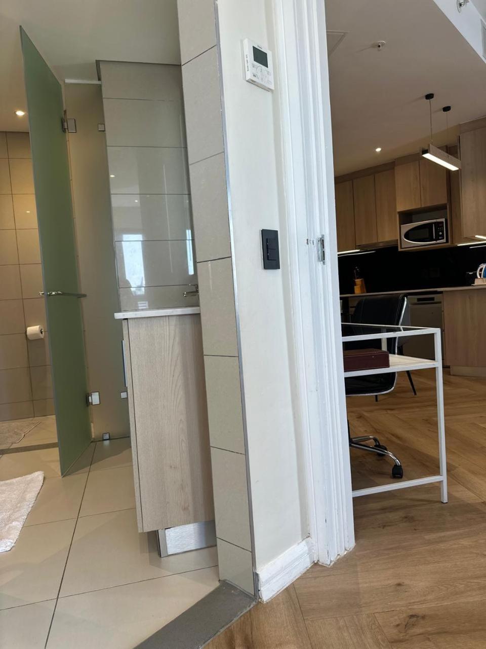 Spacious 2br Near Sandton -no Loadshedding Apartment