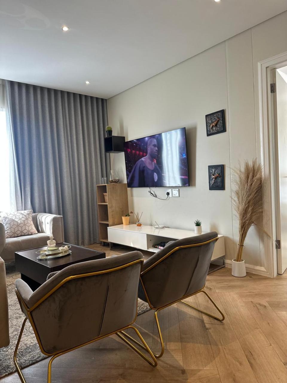 Spacious 2br Near Sandton -no Loadshedding *