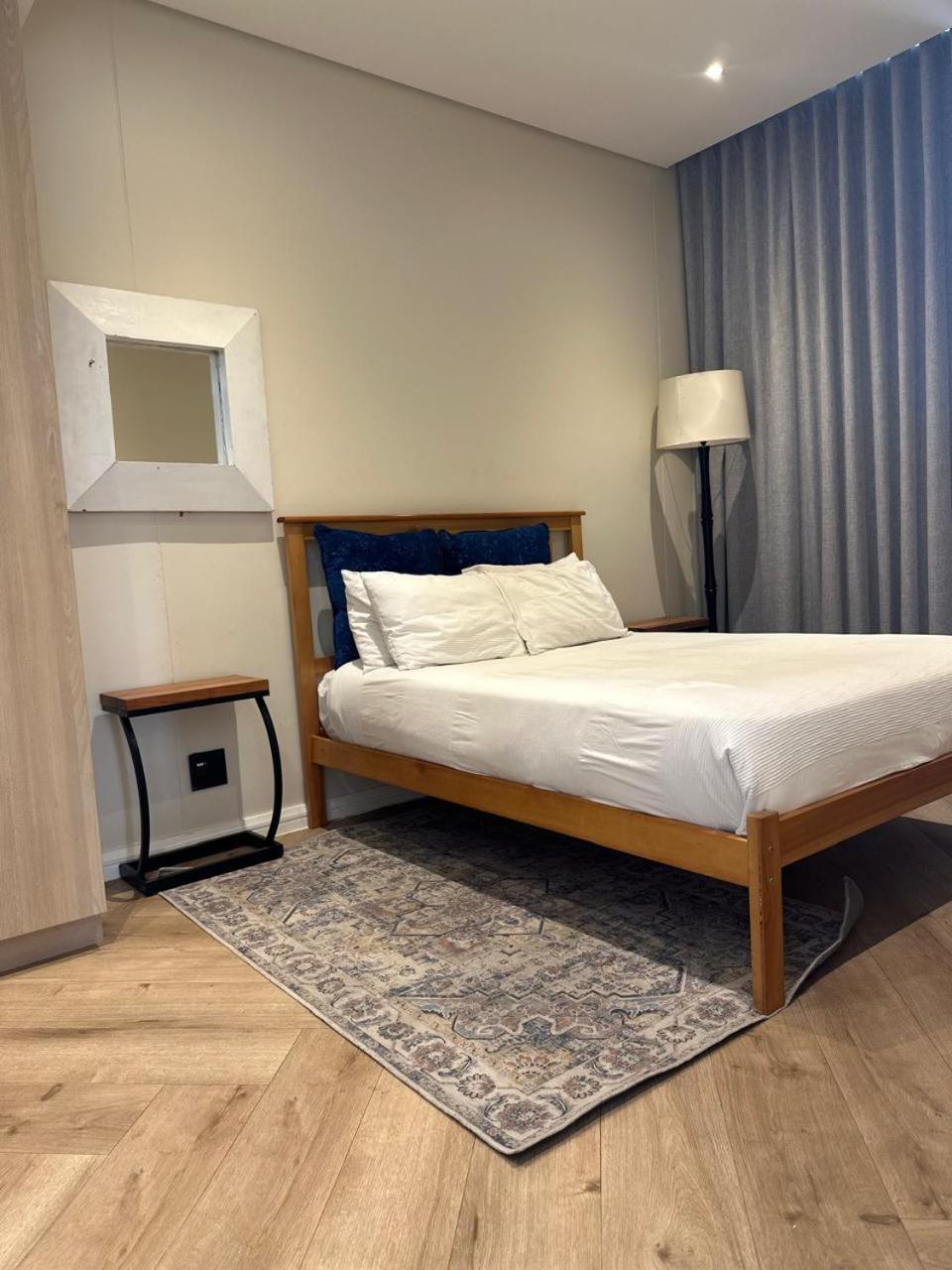 Apartment Spacious 2br Near Sandton -no Loadshedding