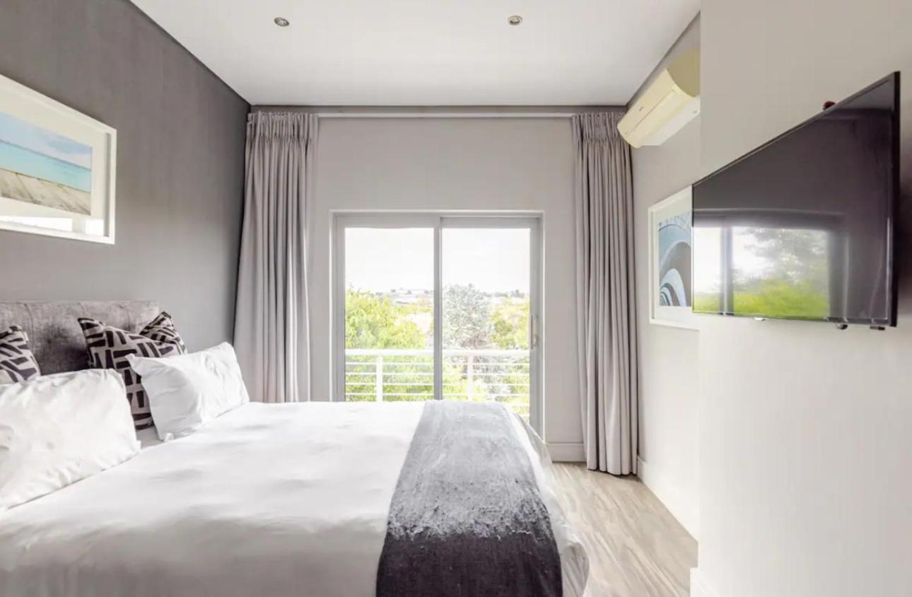 Apartment Experience The Of Sandton Luxury 3 Bedroom Penthouse With Spectacular Views *