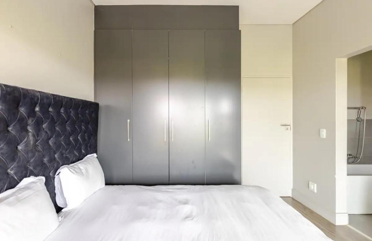 Experience The Of Sandton Luxury 3 Bedroom Penthouse With Spectacular Views Johannesburg
