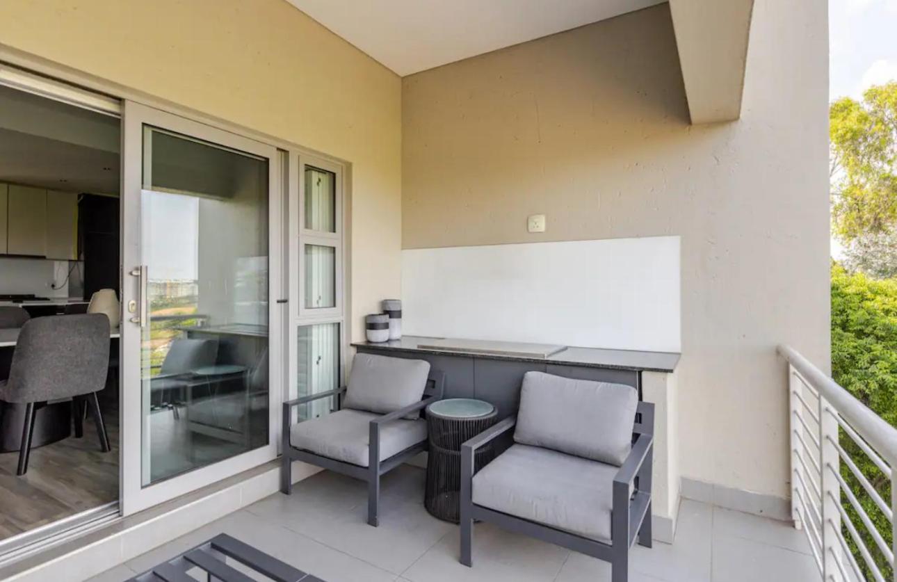 Apartment Experience The Of Sandton Luxury 3 Bedroom Penthouse With Spectacular Views