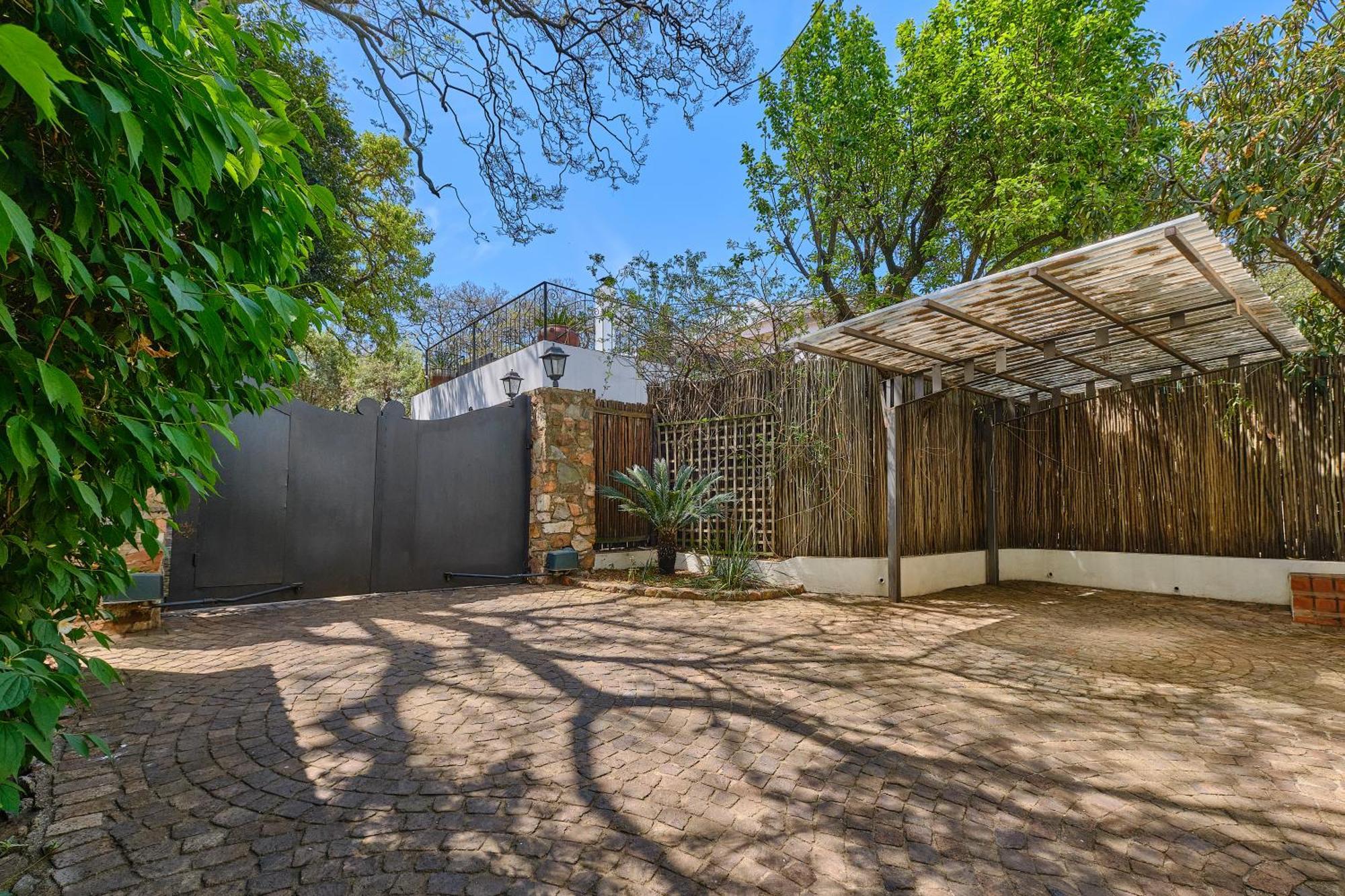Villa Fountain Parktown