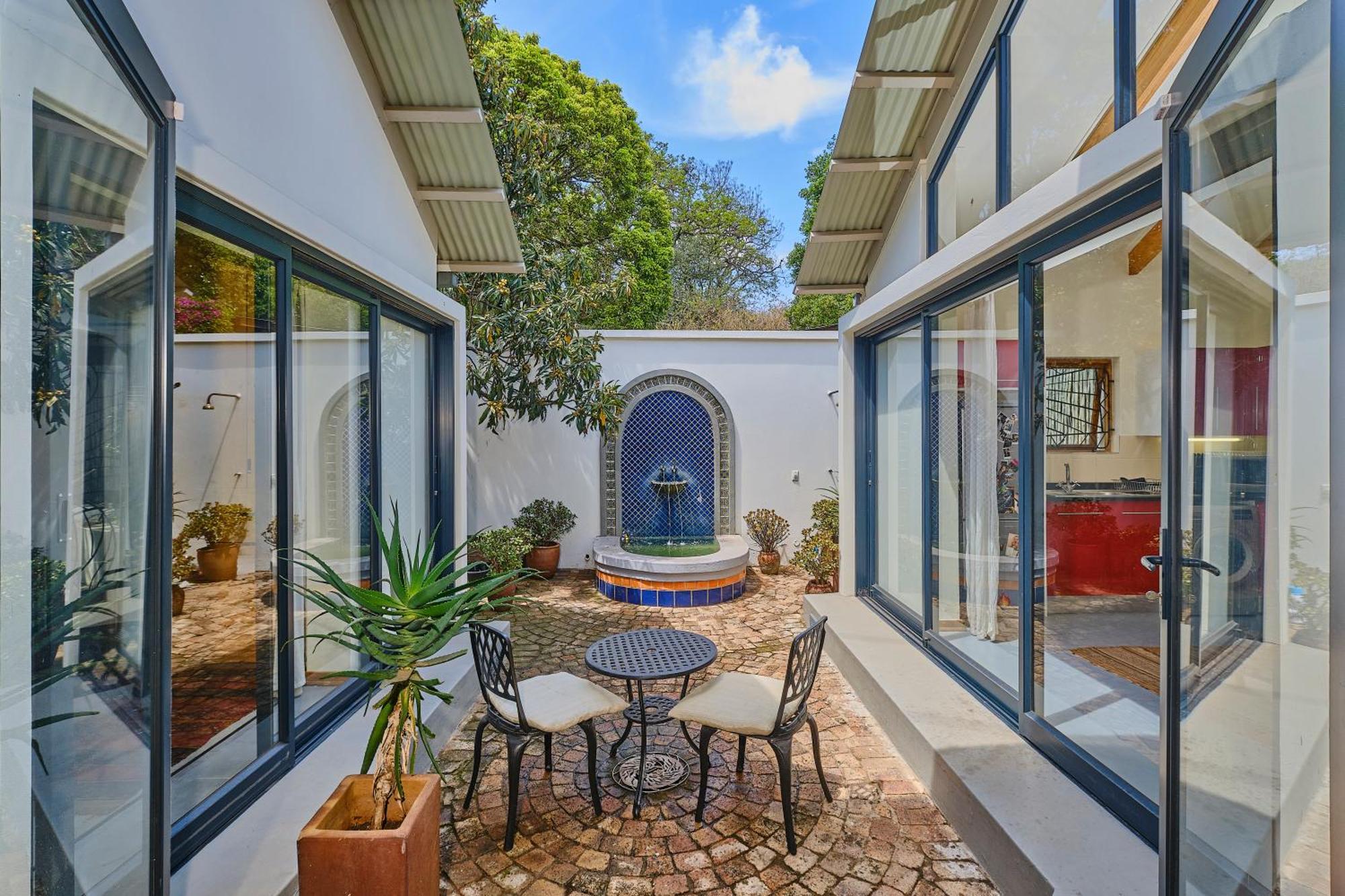 Fountain Parktown Villa *