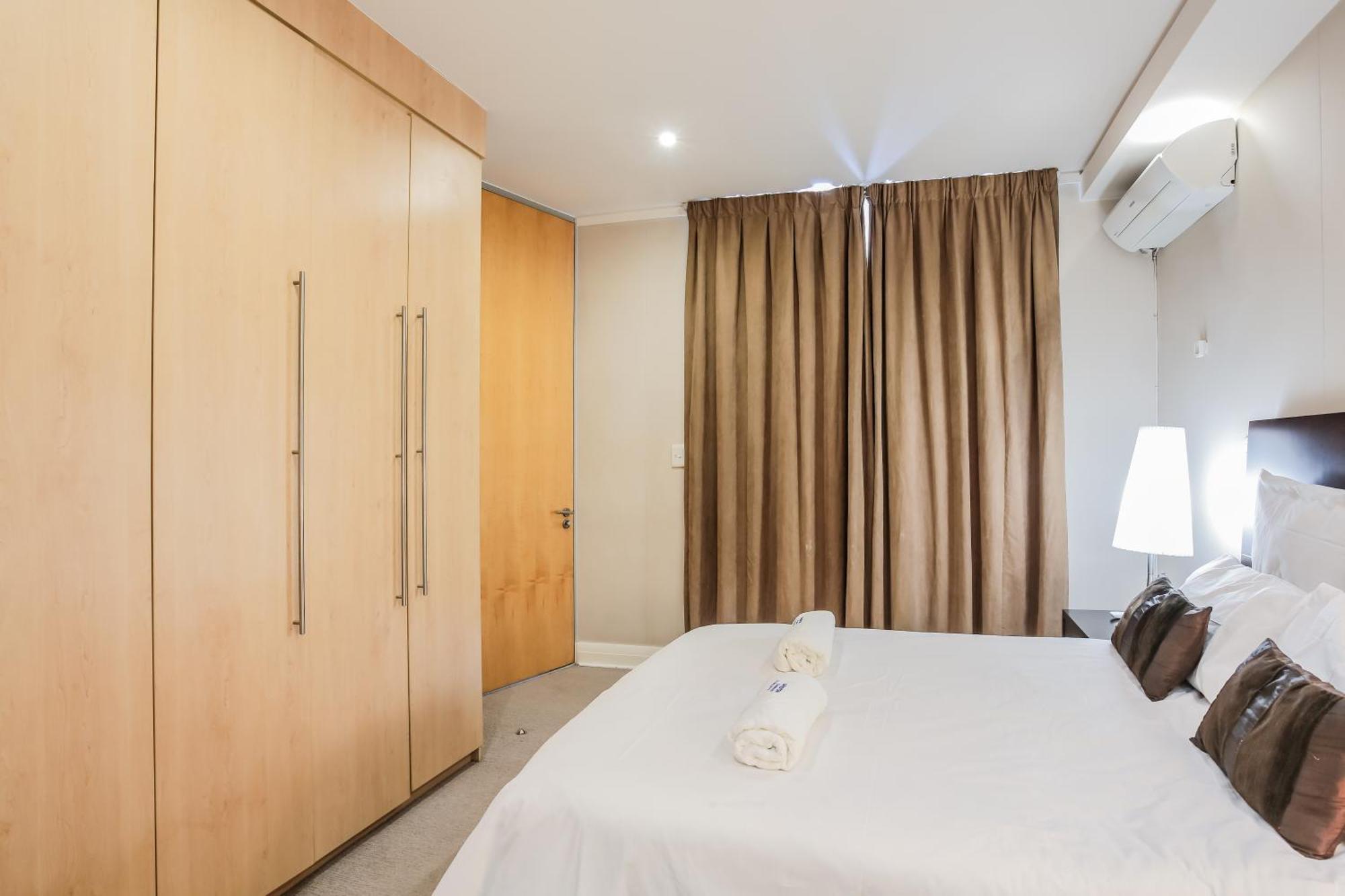 Apartment Sandton Serviced Apartments@hydro
