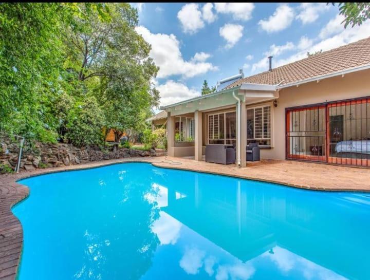 Sandton Hideout Guest house