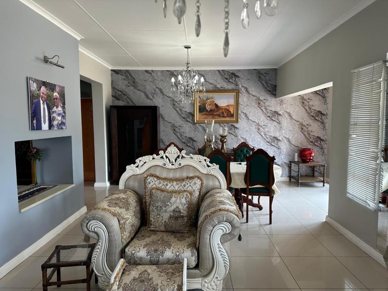 Casa Eastgate Johannesburg