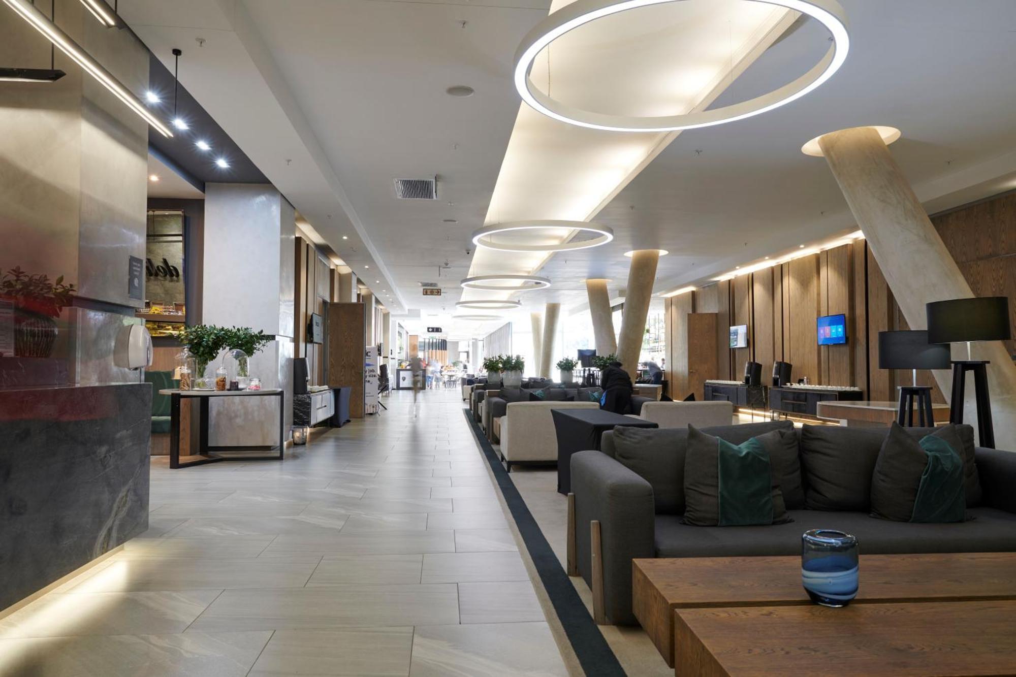 Capitol On The Park Hotel