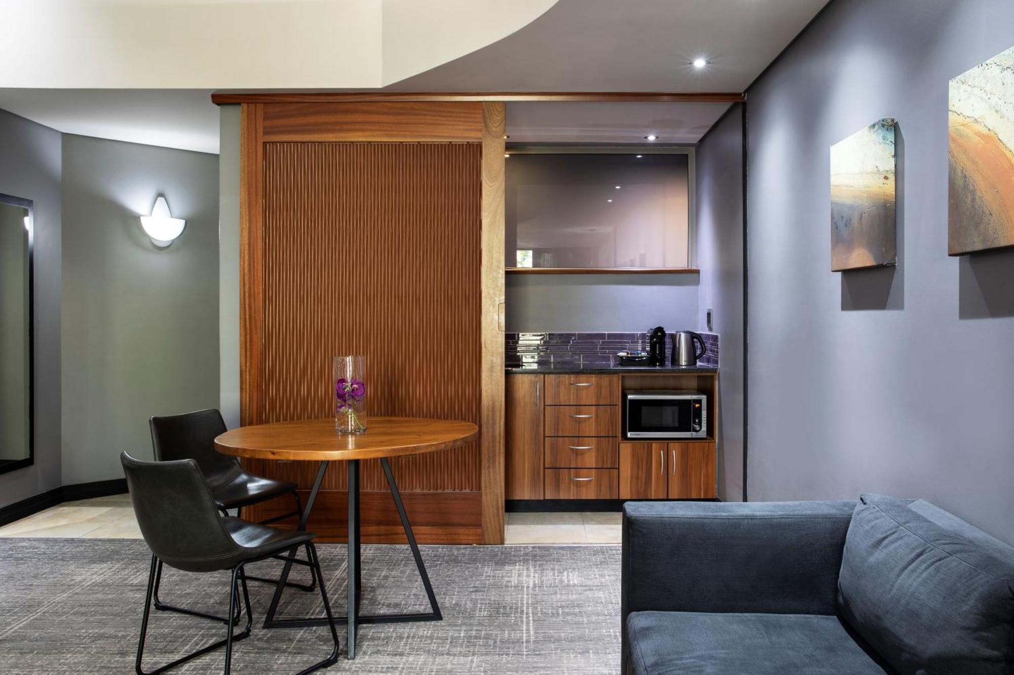 Seven & Hotel Johannesburg