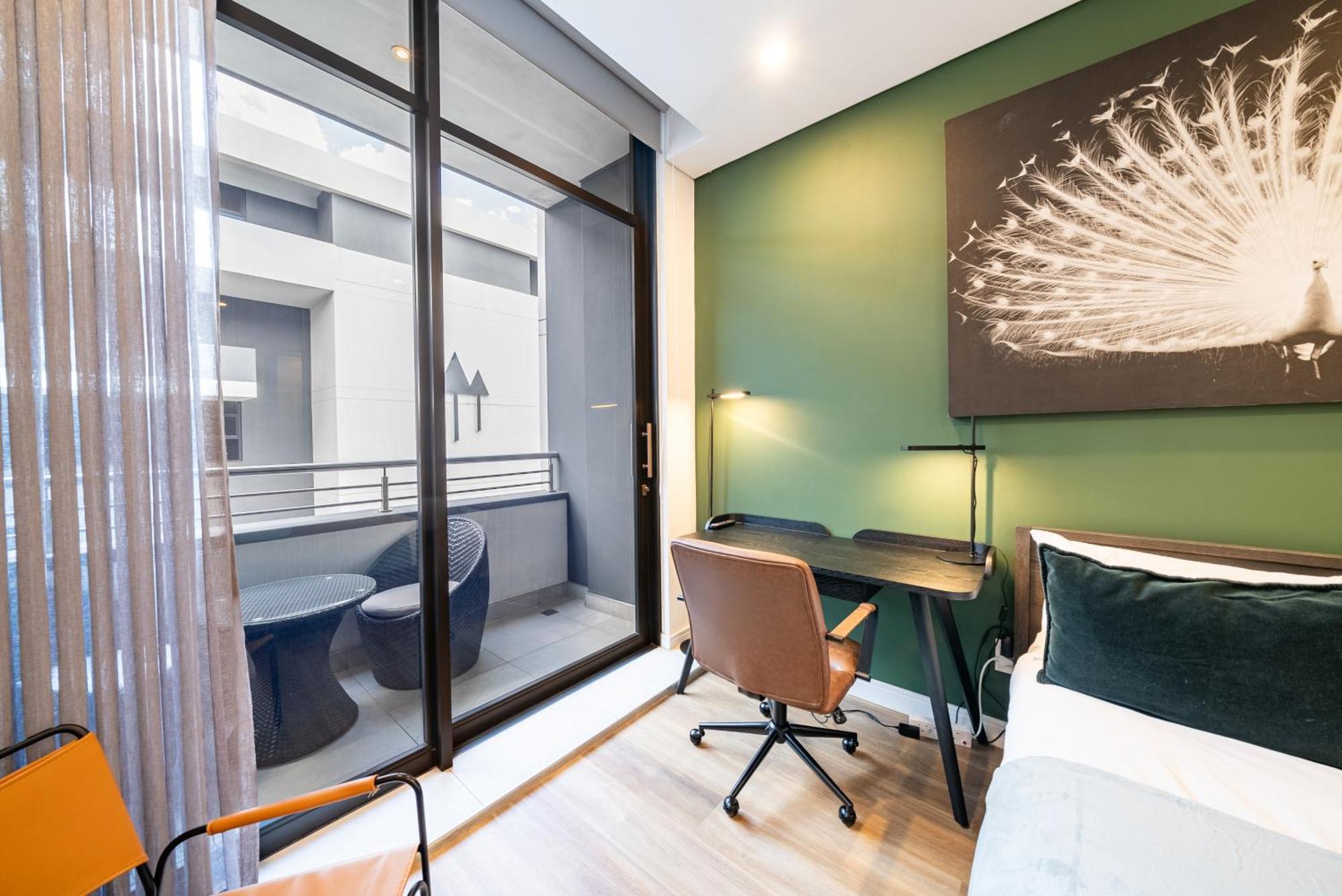 Illovo Apartment