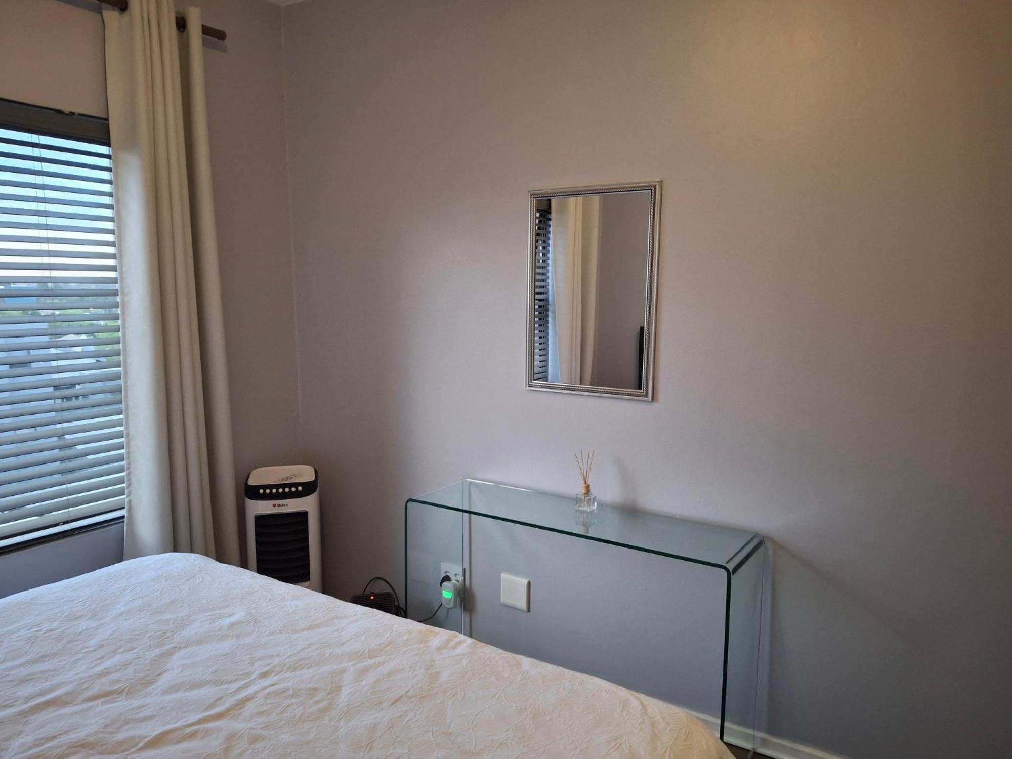 Waterstone Park 1 Bed *