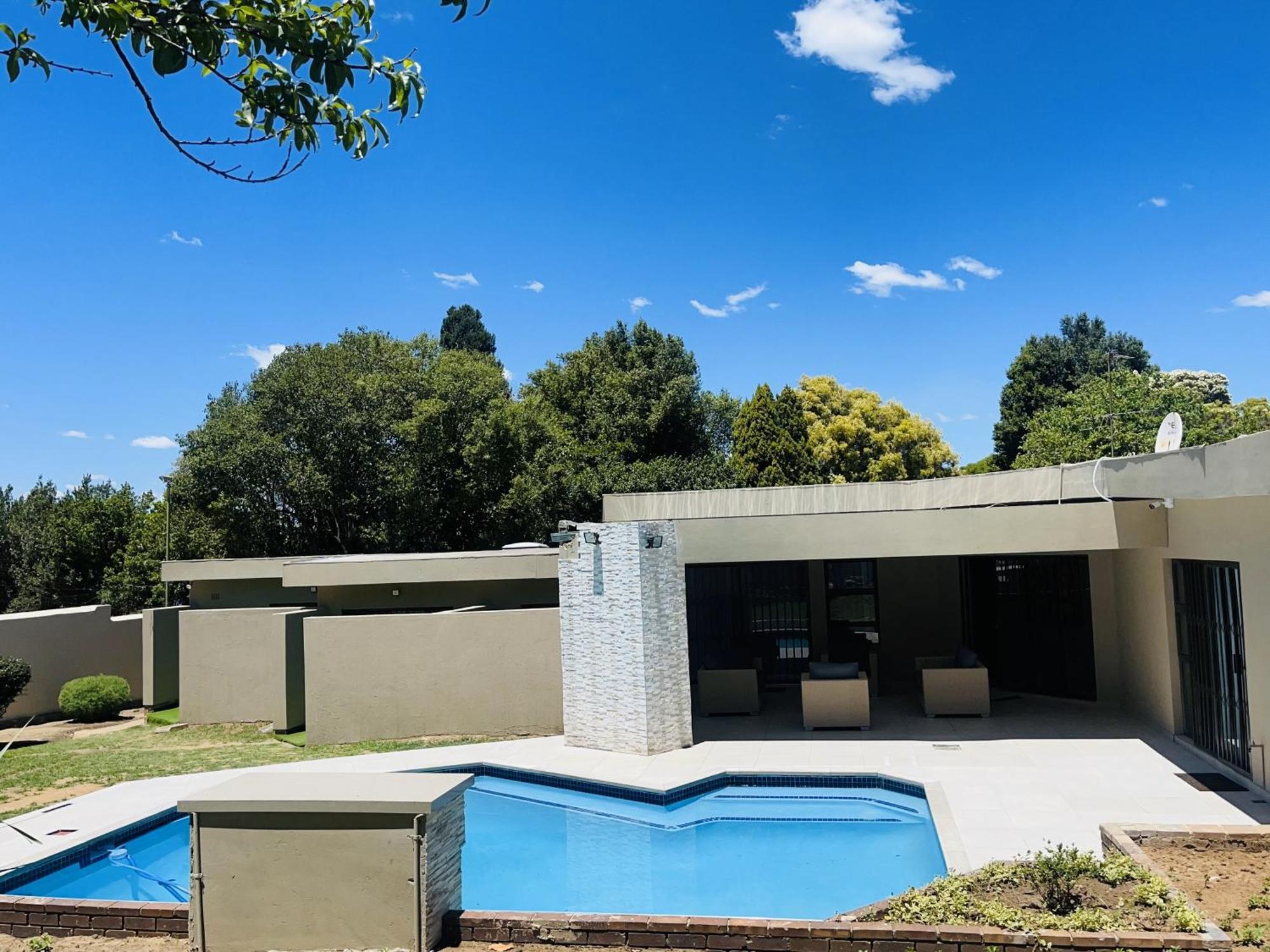 The Hide In Sandown-sandton Guest house *