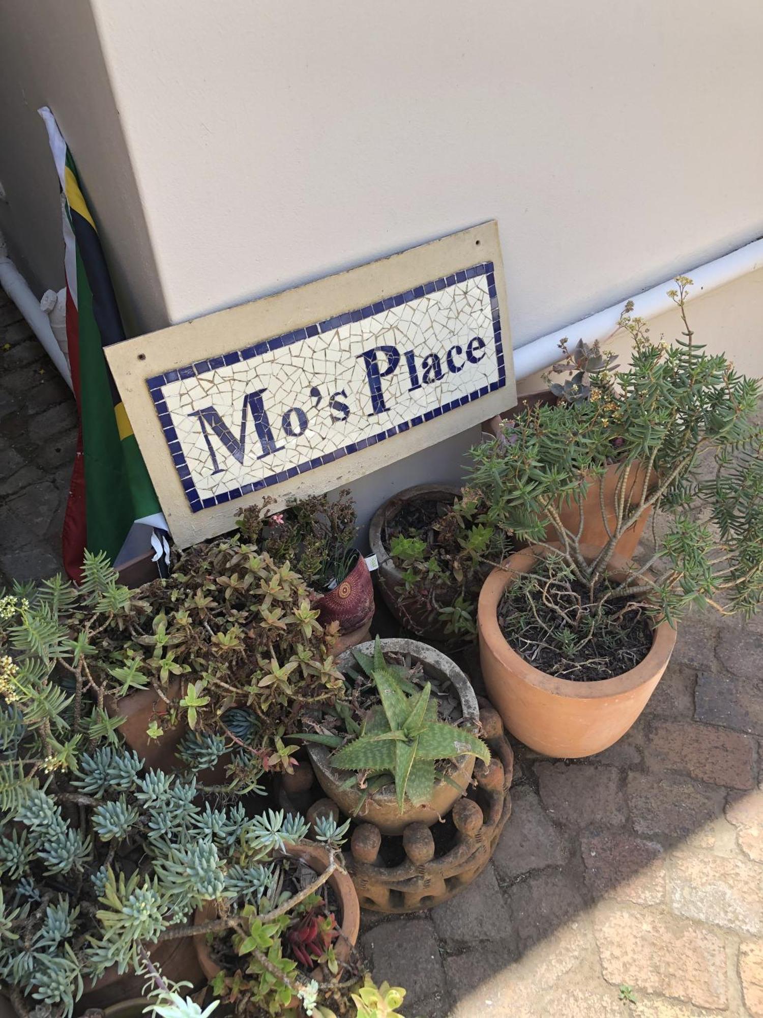 Mos Place Apartment *
