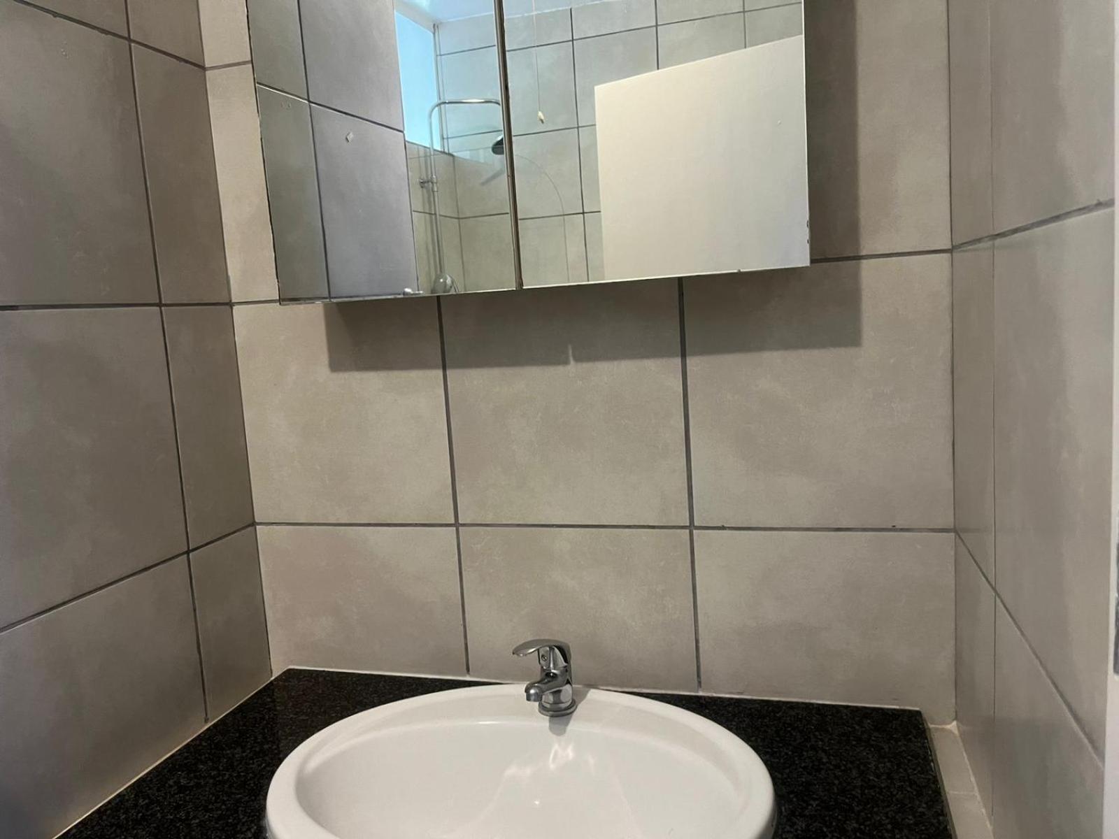 Apartment Benmore Gardens -1 Bedroom *