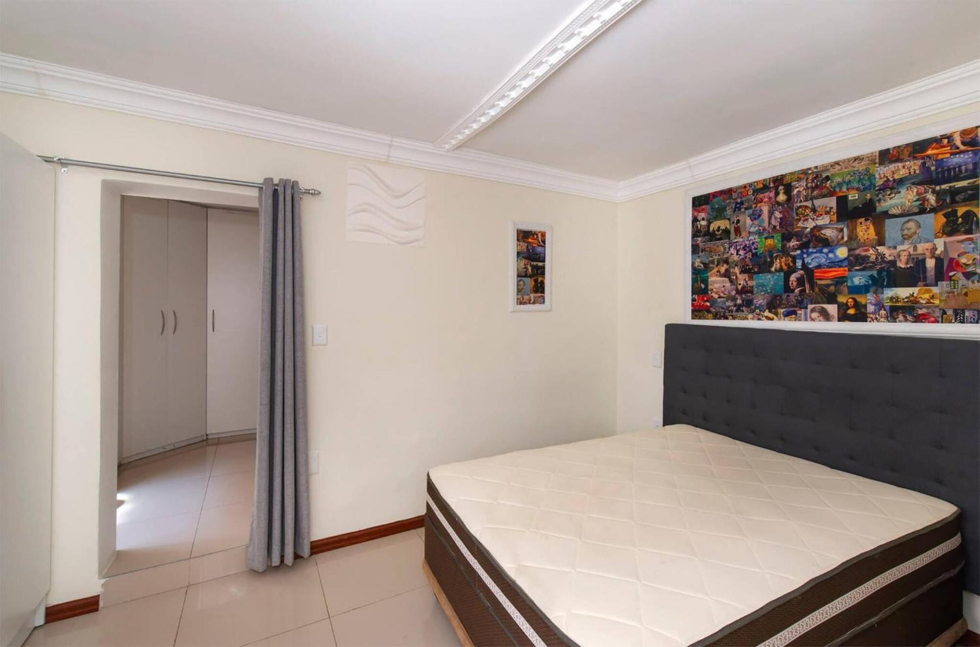 Apartment On Frances Johannesburg