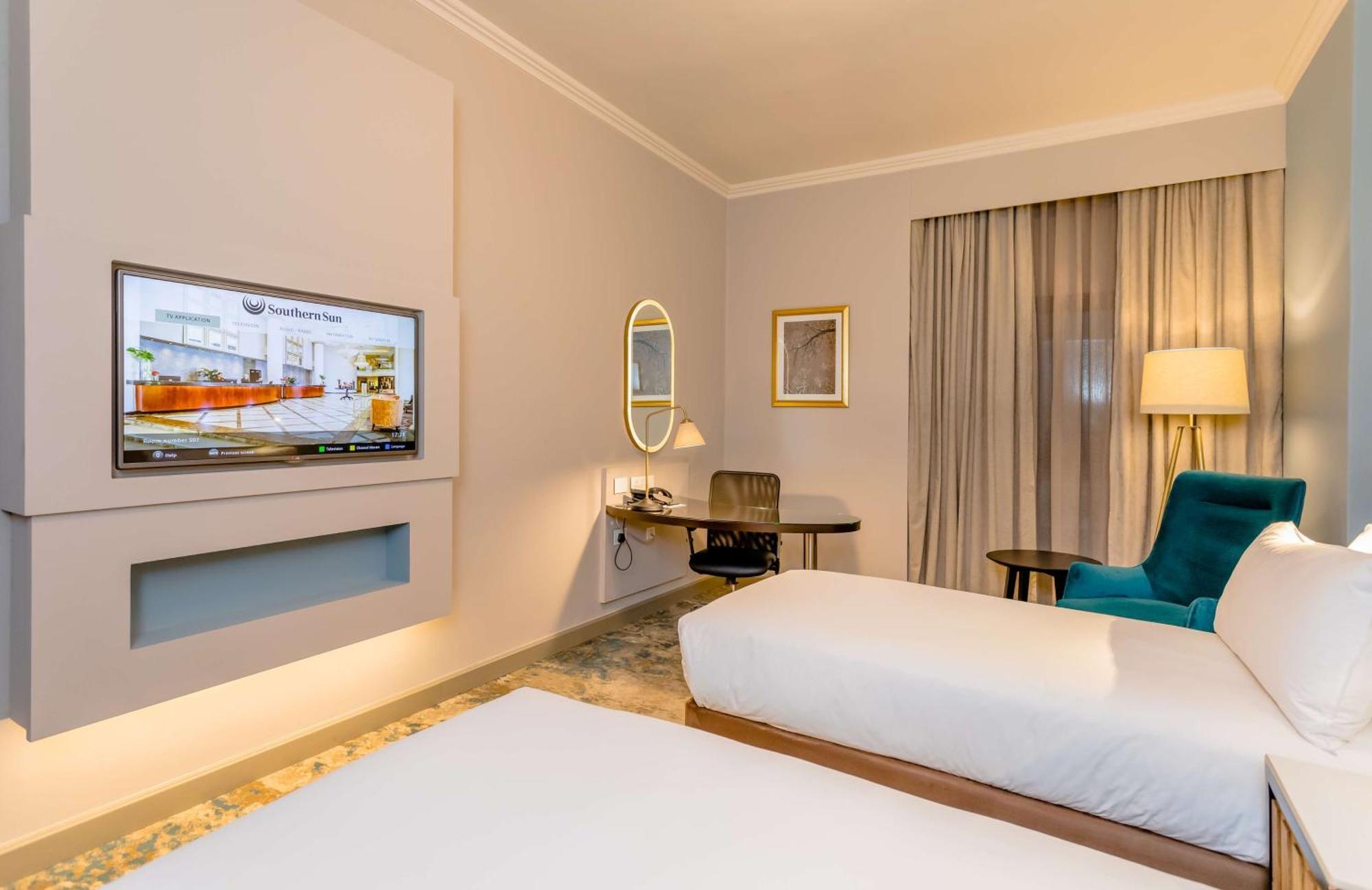 Southern Sun Sandton 4*