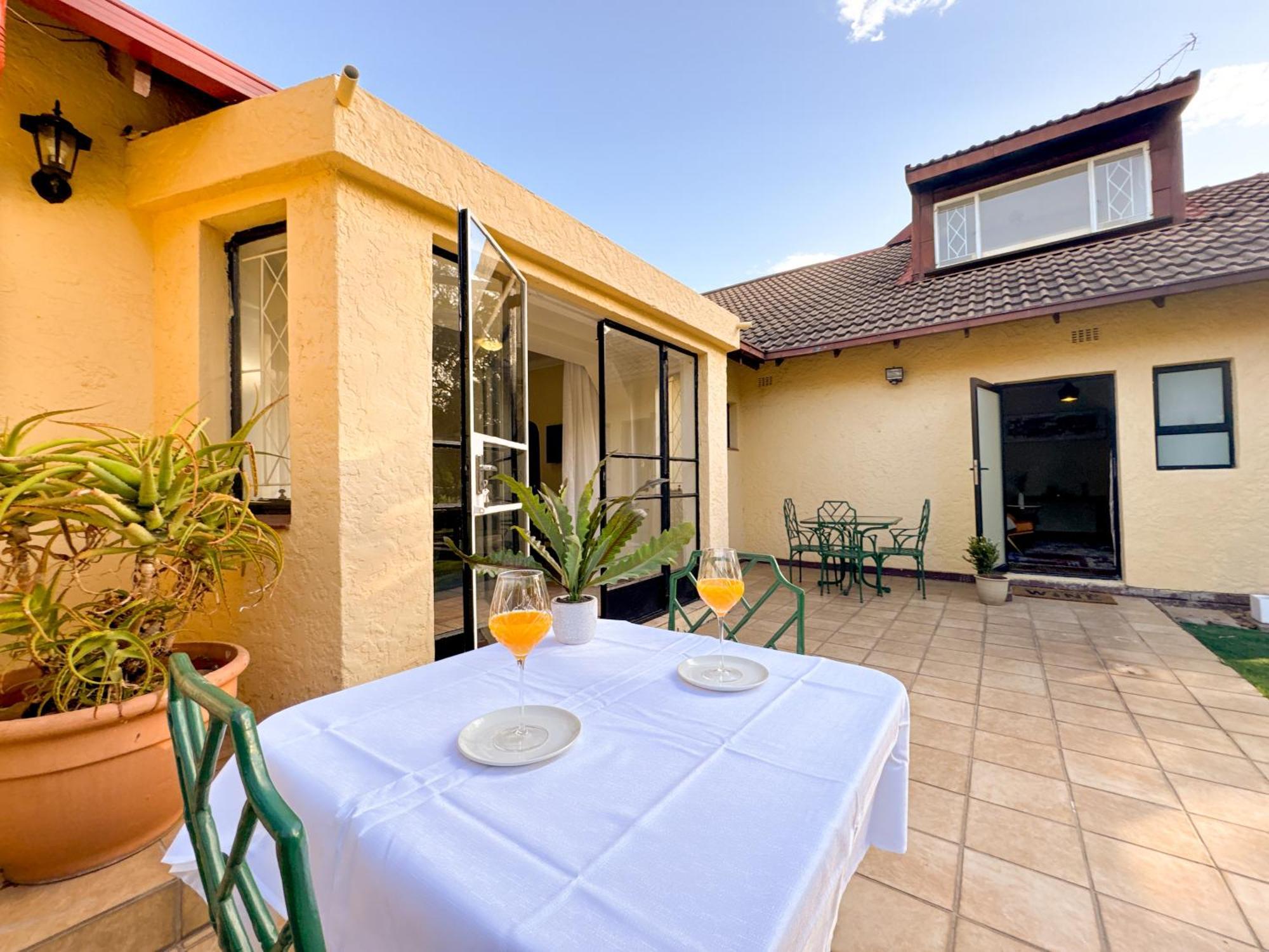 N Dee's Place * Johannesburg