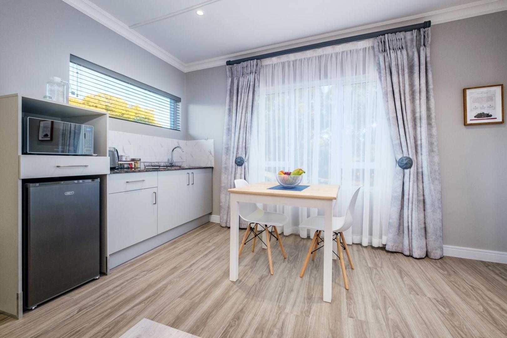 49-on-cherry 4* Johannesburg