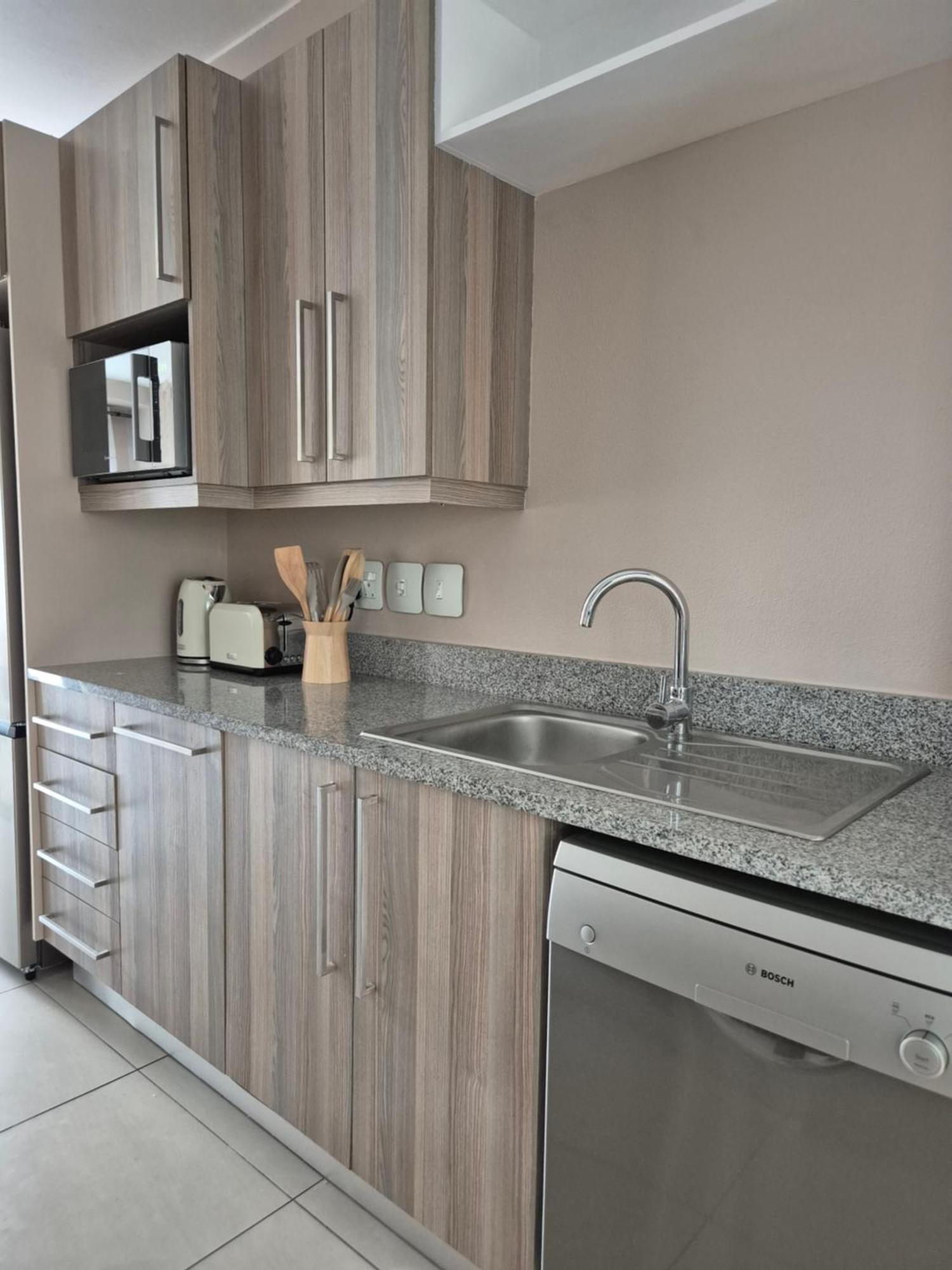 Corporate Luxury - Sandton, Rivonia * Joanesburgo