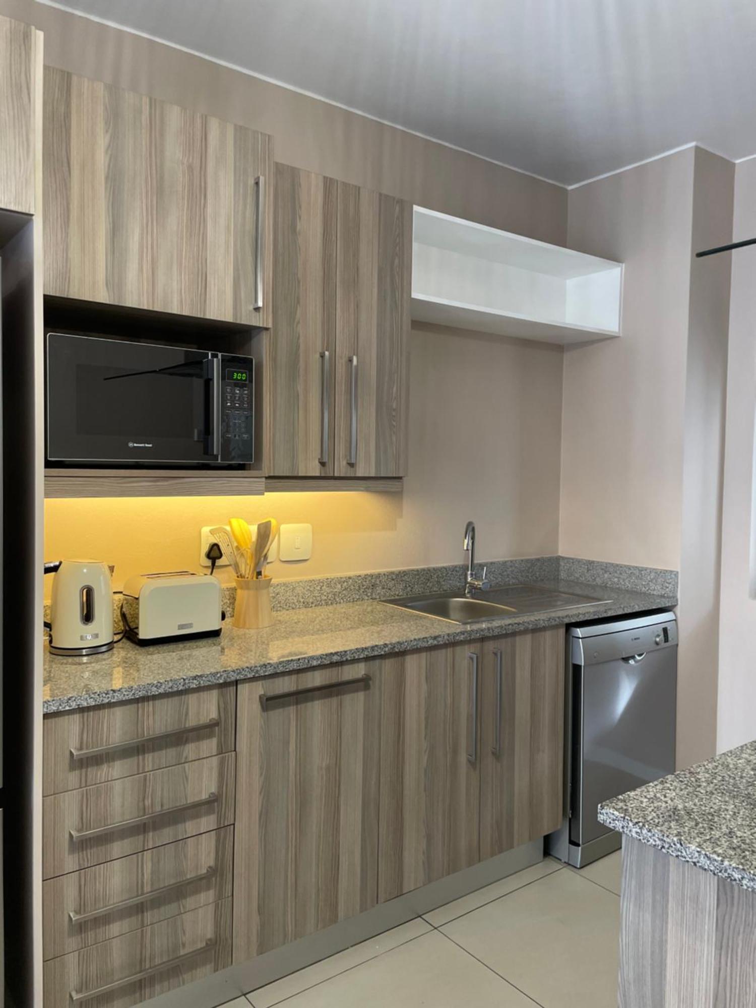 Corporate Luxury - Sandton, Rivonia Apartamento Joanesburgo