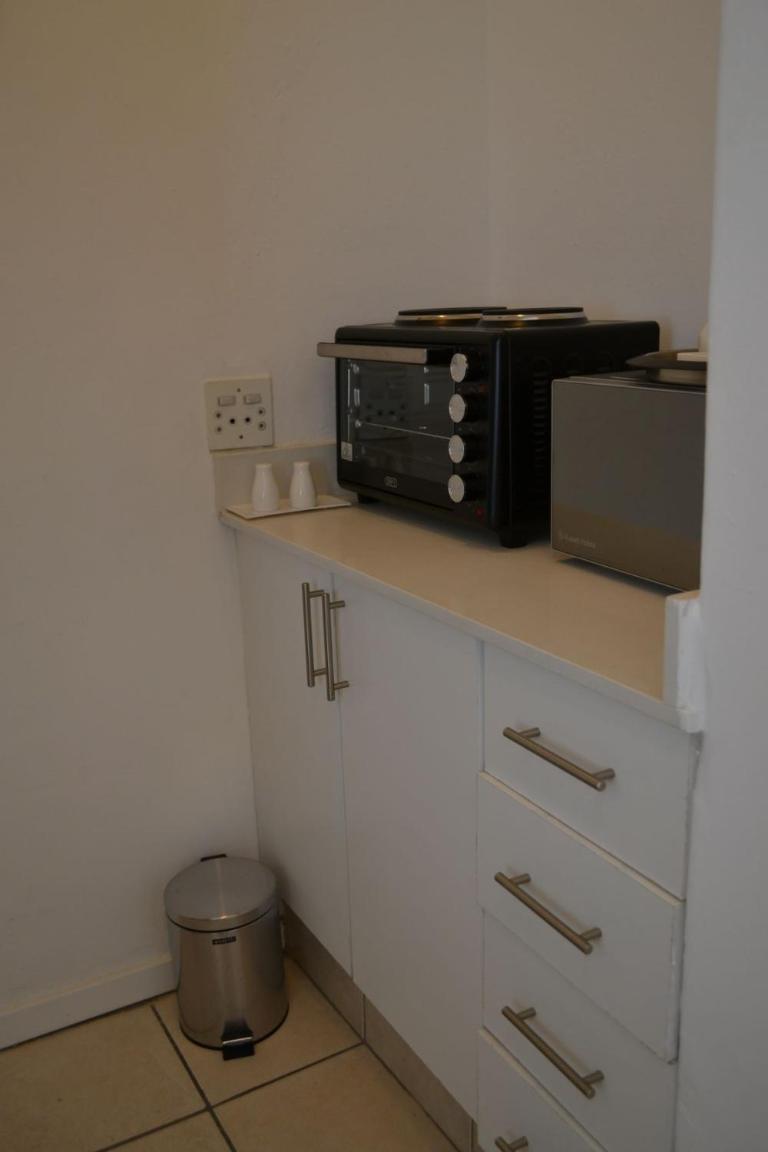 Guest house 10 Woodmead Johannesburg