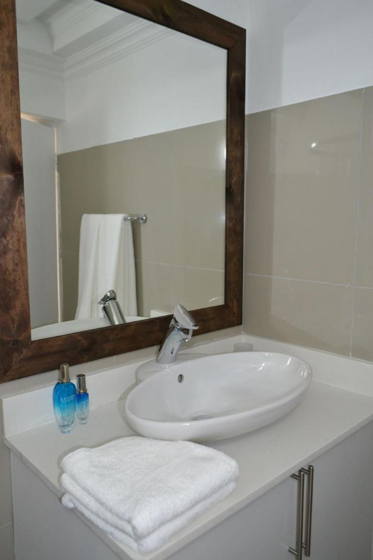 4 Woodmead Guest house