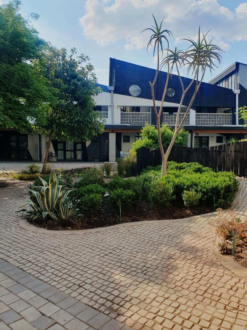Apartment Unique And Modern Maboneng Johannesburg