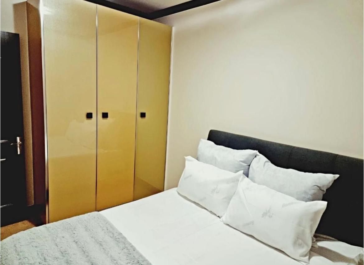 Cozy Two Bedroom Oasis In The Heart Of Fourways Sandton