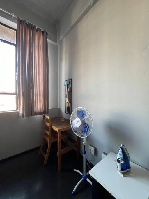 Homely And Warm Unit Apartment *