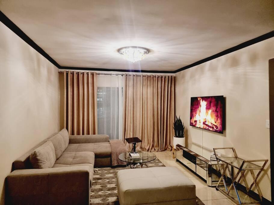 Apartment Cozy Two Bedroom Oasis In The Heart Of Fourways Sandton Johannesburg