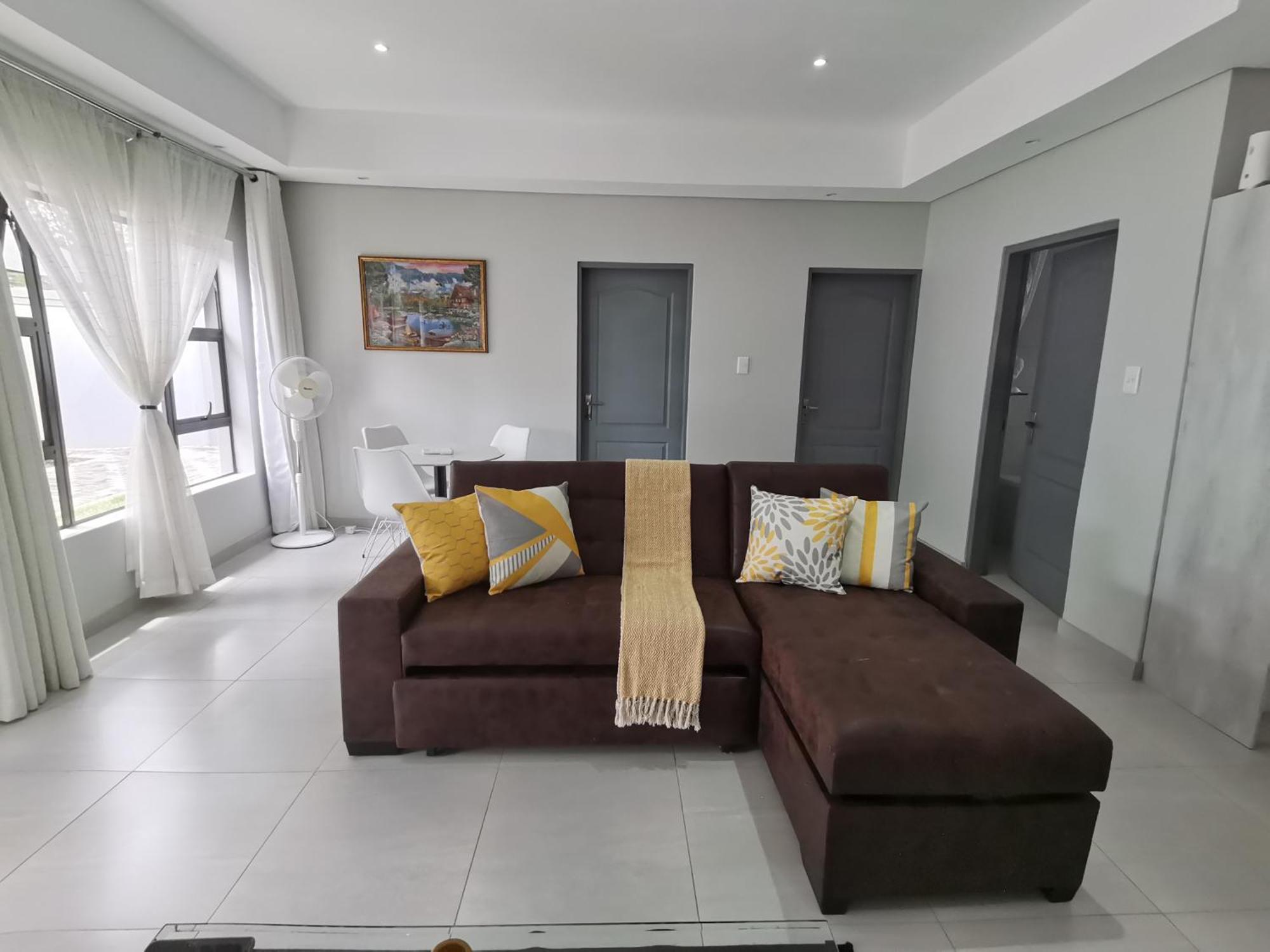 Executive 2-bedroom Serenity In Wendywood Sandton With Its Own Entrance *