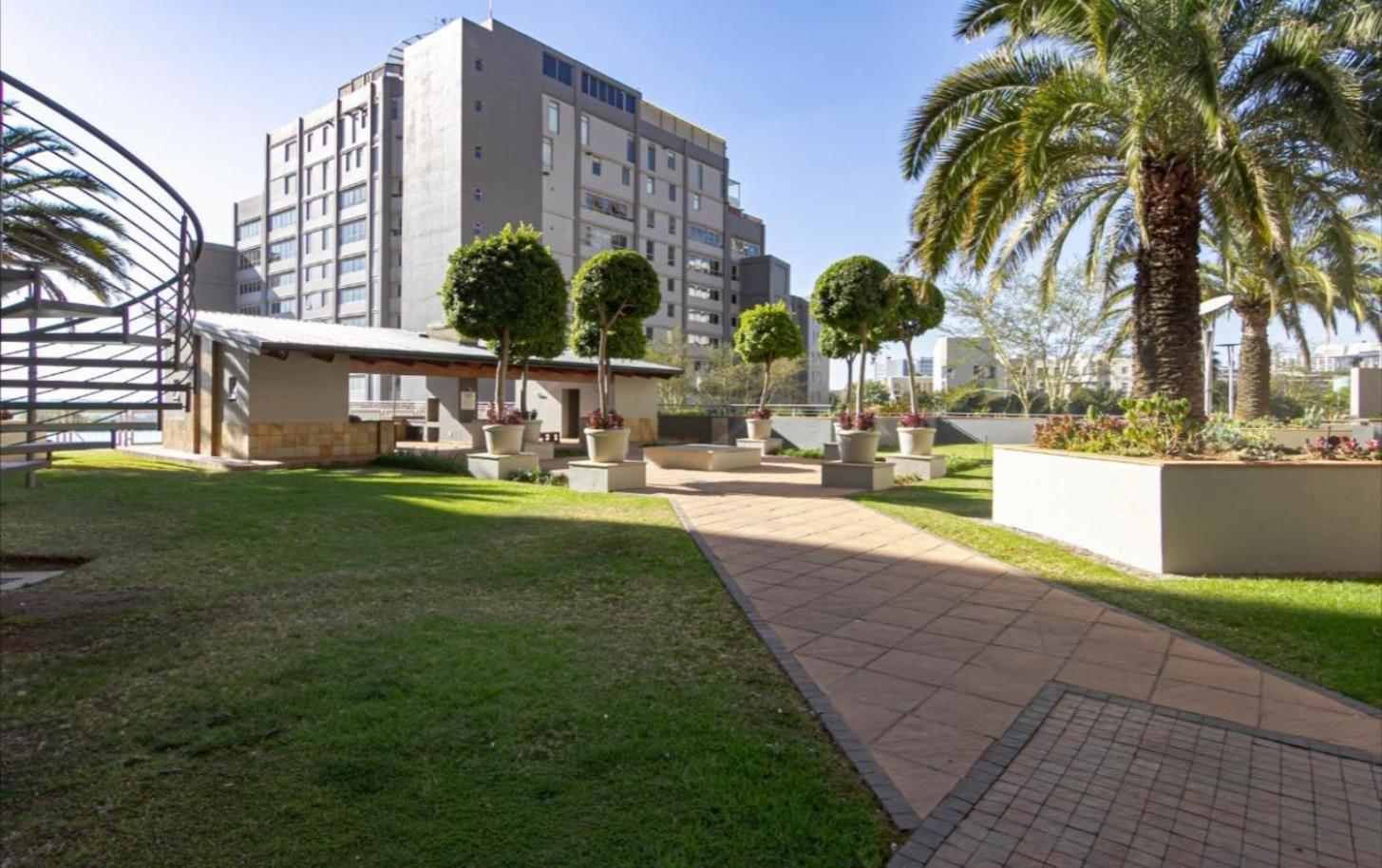 Stunning In Sandton *