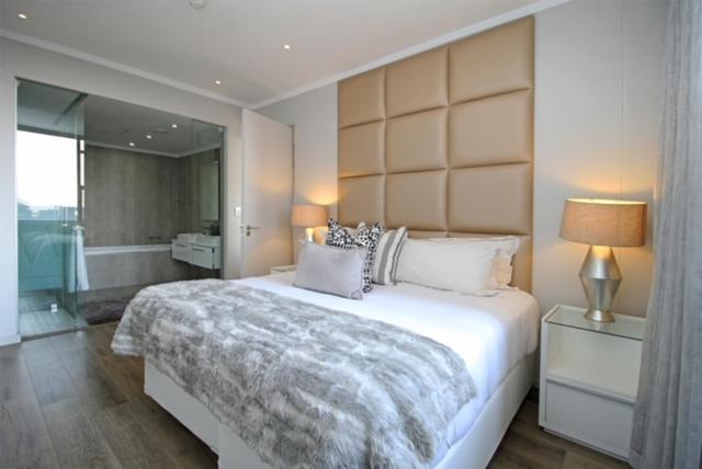 Modern Luxury Furnished In Sandton