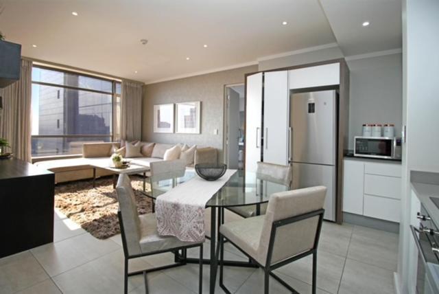 Modern Luxury Furnished In Sandton Apartment Johannesburg