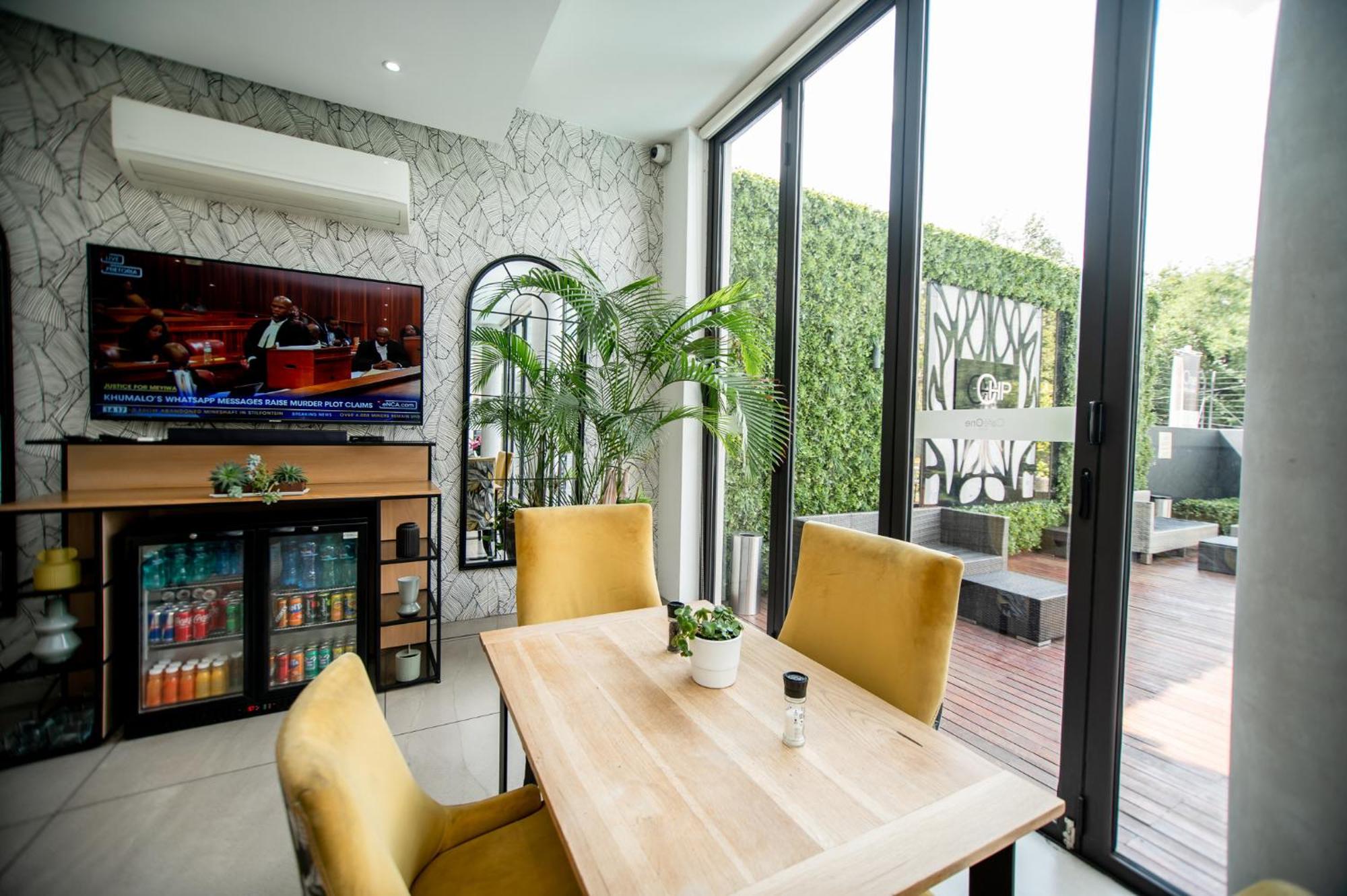 Apartment One Hyde Park Sandton