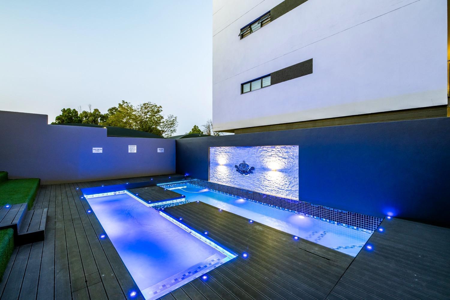 Modern 3 Bedroom Apartment