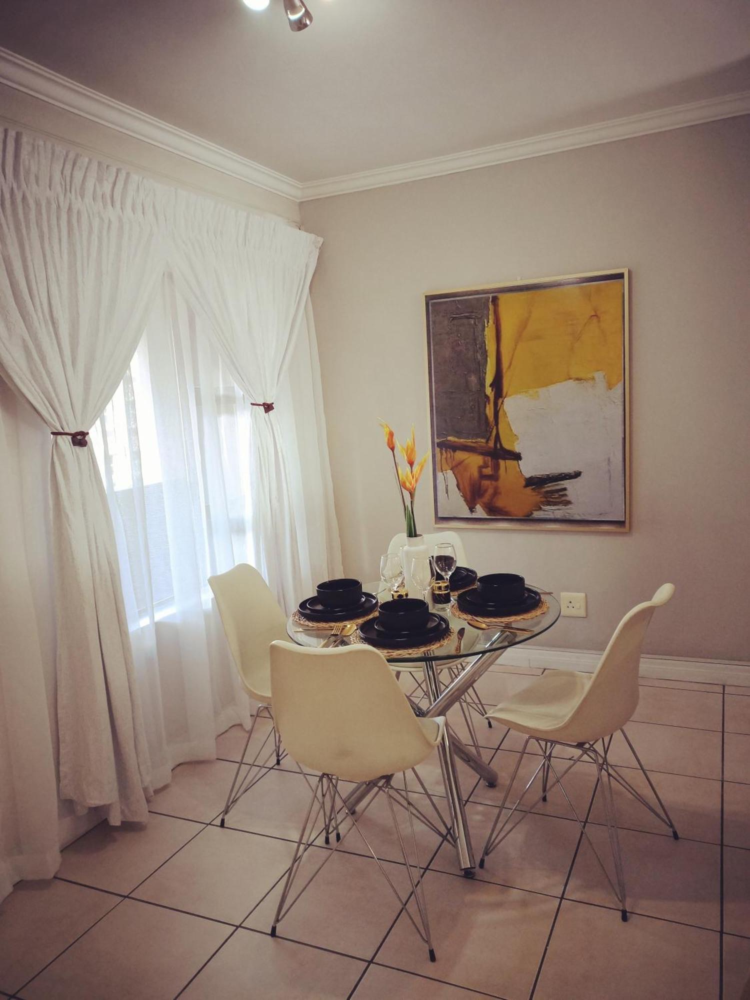 Westpoint Your Urban Oasis Apartment