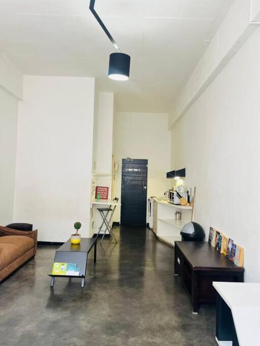 Amukele Apts Unit 410 By 12decades Apartment *