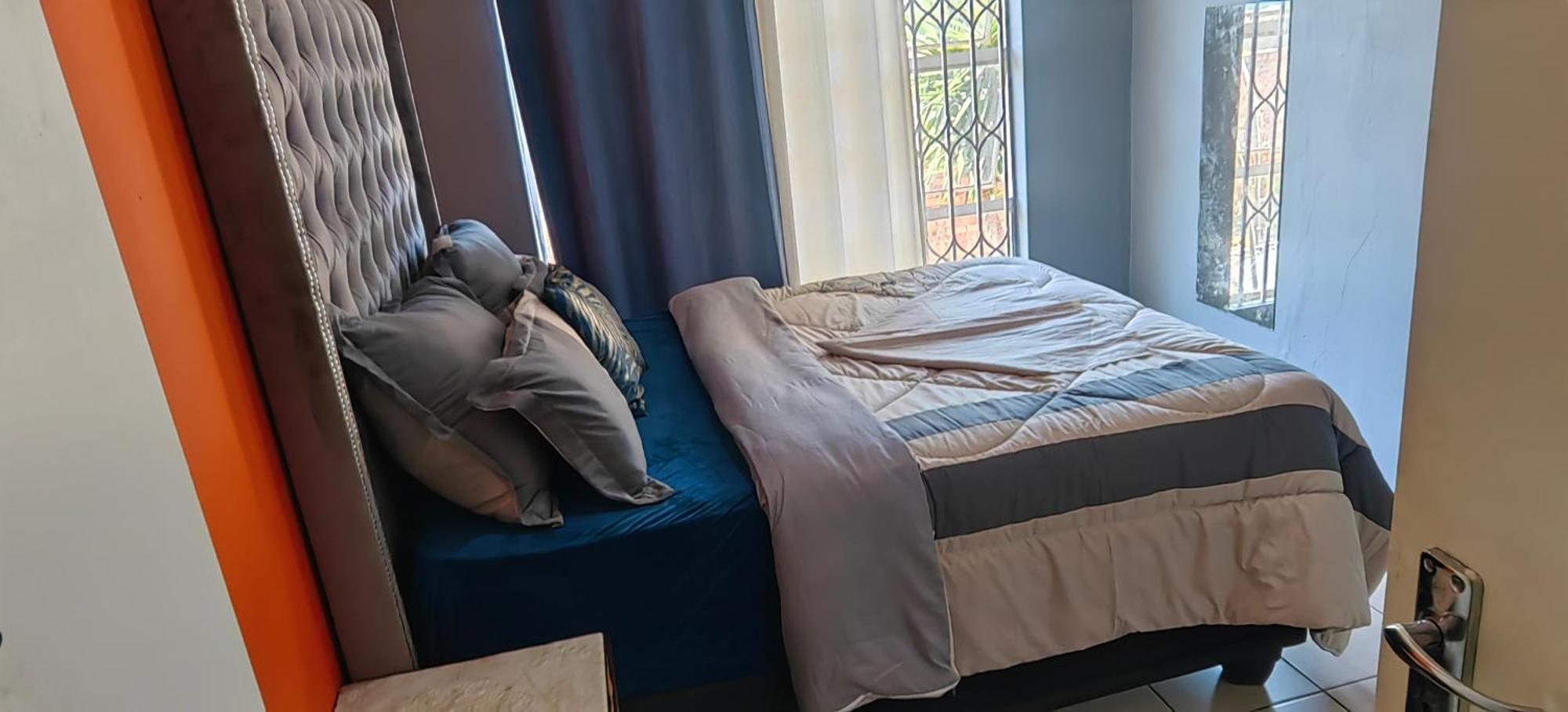 St Michael & The Queen Bed & Breakfast Johannesburg